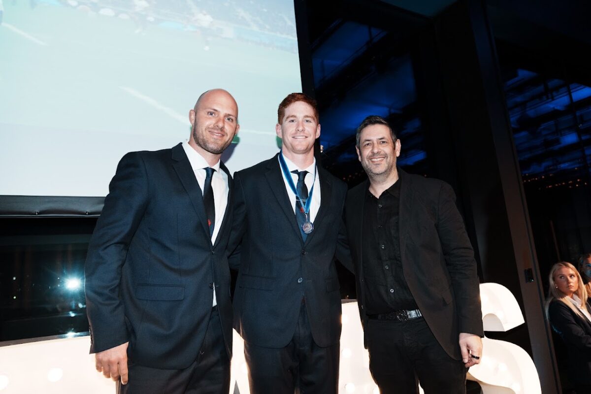 Viva Leisure CEO Presents Chris Whitaker Aspiring Waratah Award to Sid Harvey image